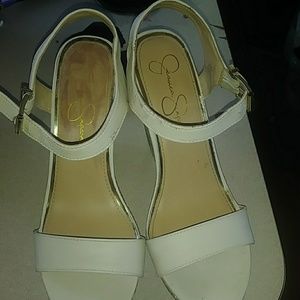 Size 10 w Jessica Simpson shoes
